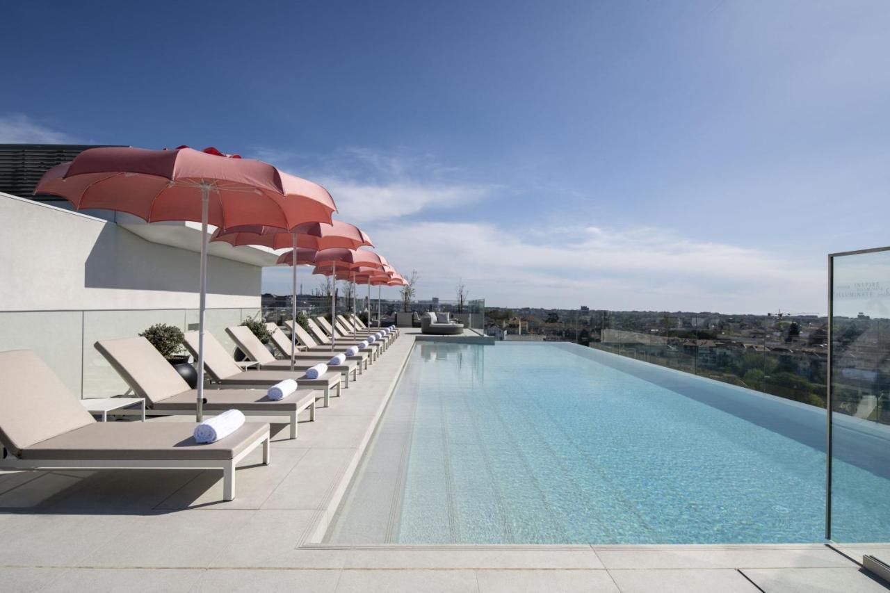 Renaissance Porto Lapa Hotel Exteriör bild Rooftop pool
