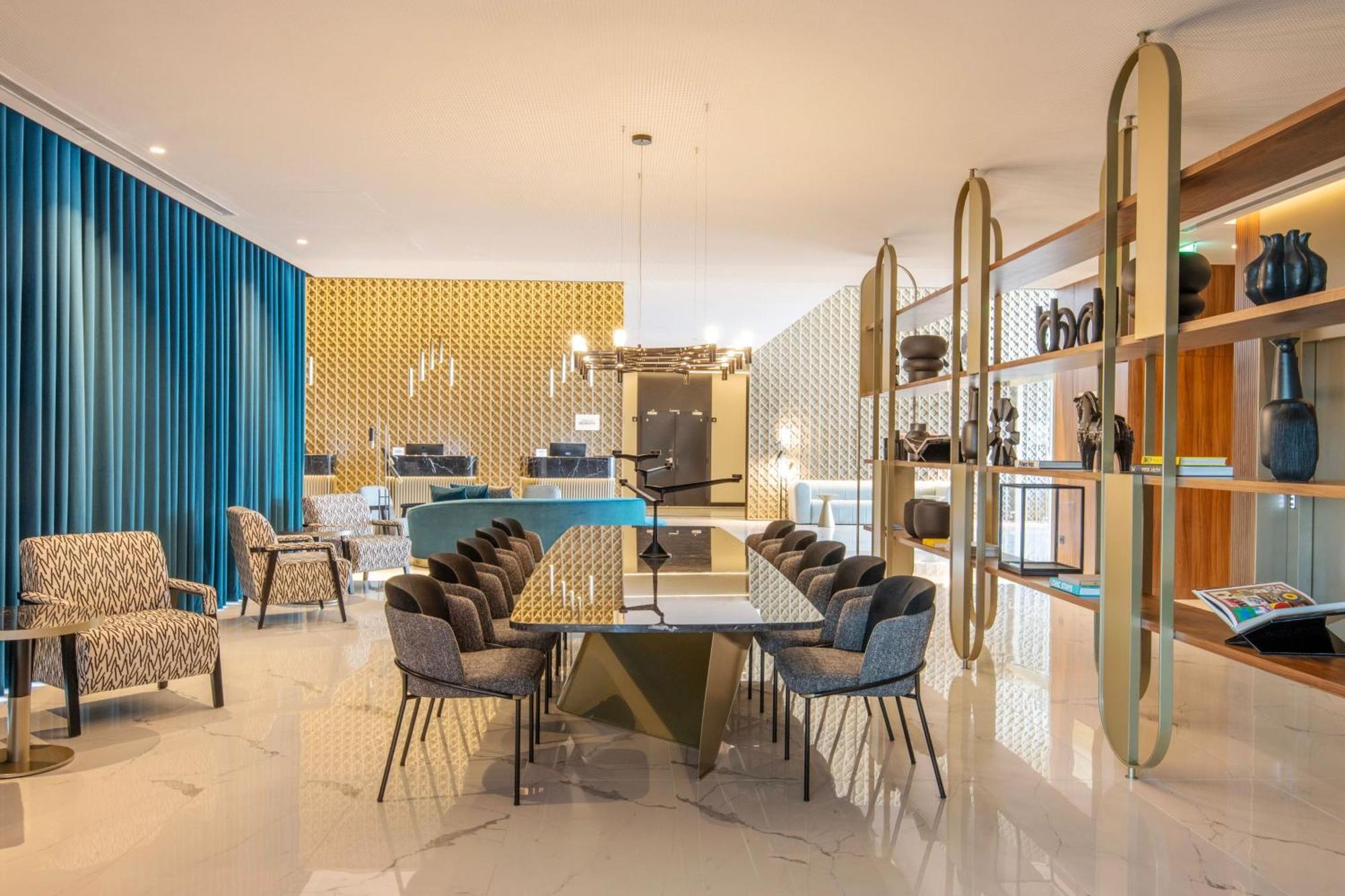 Renaissance Porto Lapa Hotel Exteriör bild The interior of a typical apartment